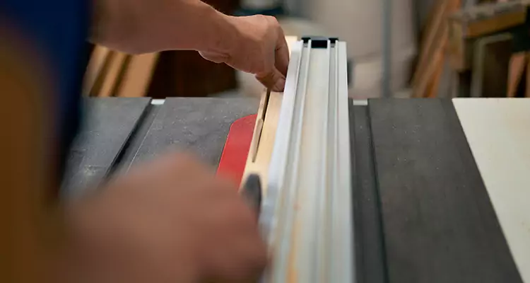 Bifold Door Seal Repair in Winter Springs, FL