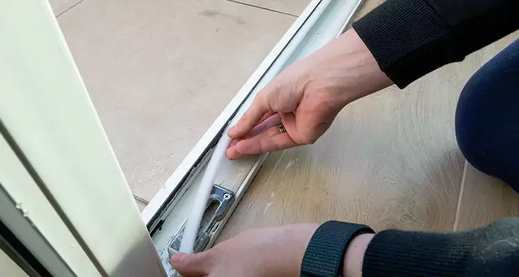 Garage Door Off Track Repair in Winter Springs, FL