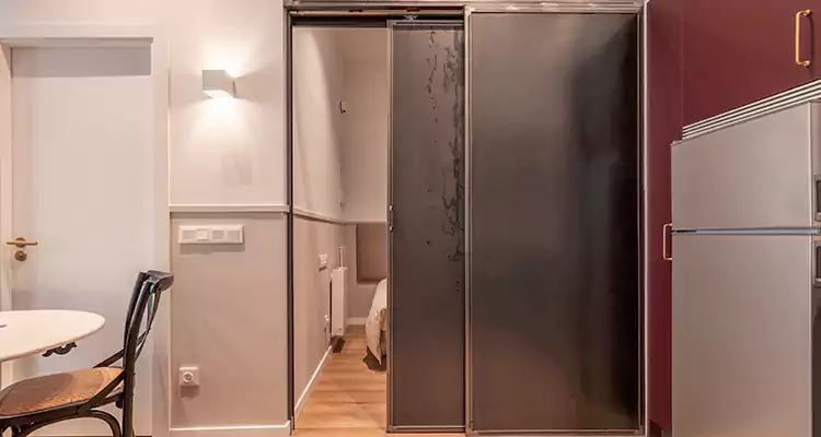 We Fix Closet Sliding Door in Winter Springs, FL