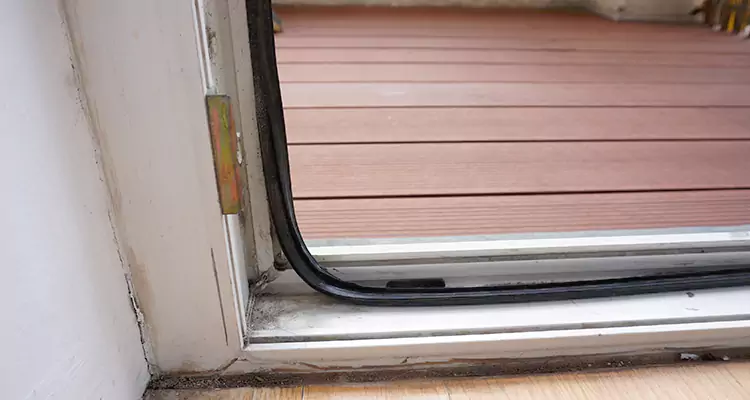 Why Choose Us for Leaking Sliding Glass Door Repair in Winter Springs, FL?