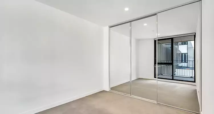 Why Homeowners Choose Us for Sliding Mirror Door Replacement in Winter Springs, FL