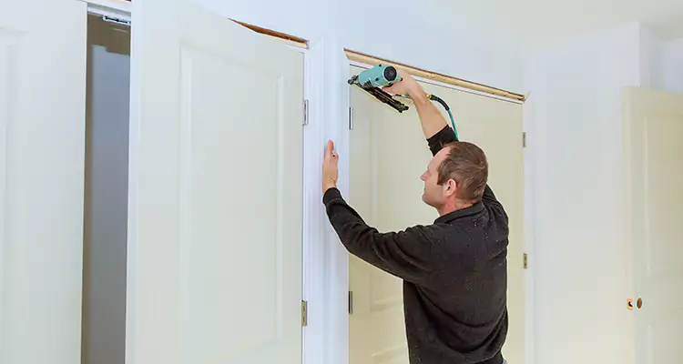 Top Rated Door Fixing ServiceFixing Garage Door Track in Winter Springs, FL
