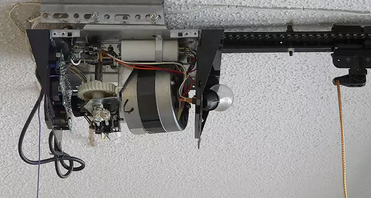 Garage Door Motor Replacement in Winter Springs, FL