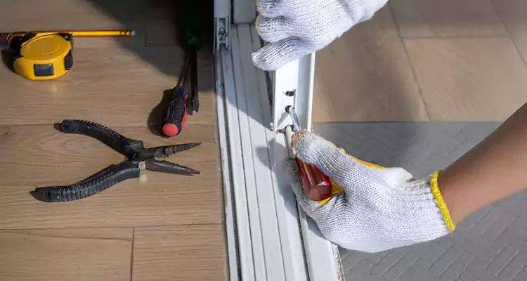 Closet Sliding Door Track Repair in Winter Springs, FL