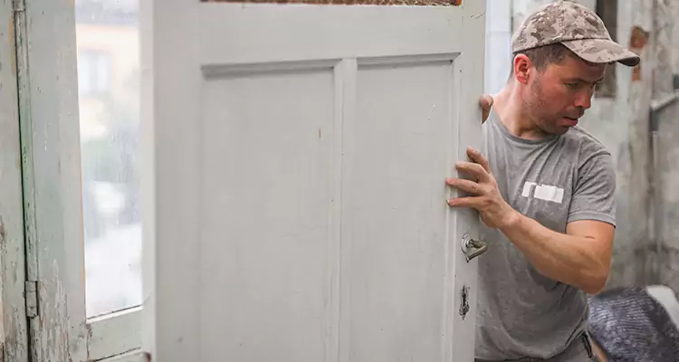 Home Front Door Replacement in Winter Springs, FL