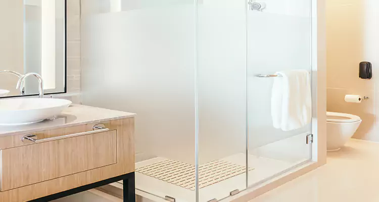 Expert Shower Door Fix and Repair in Winter Springs, FL