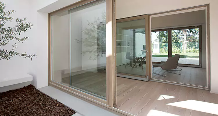 Sliding Screen Door Bottom Track Replacement in Winter Springs, FL