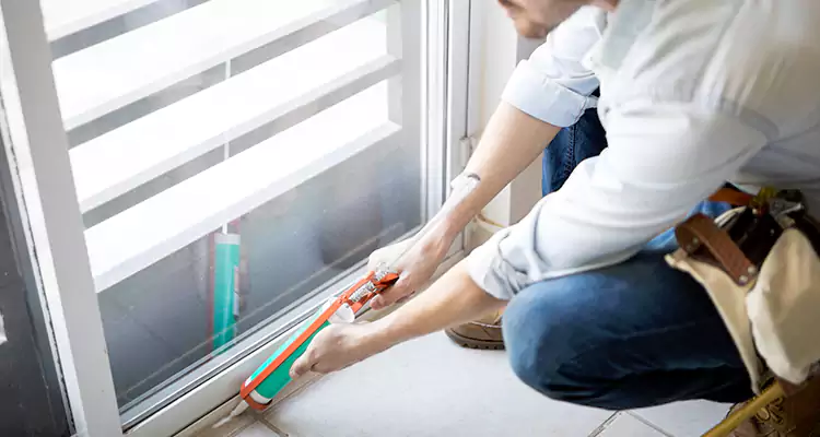 Dap Window Caulk Repair in Winter Springs, FL